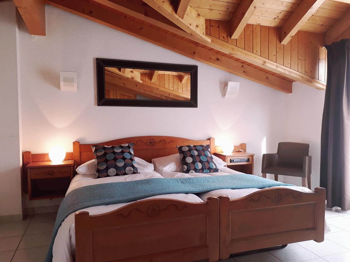 Hotel De Fully מראה חיצוני תמונה